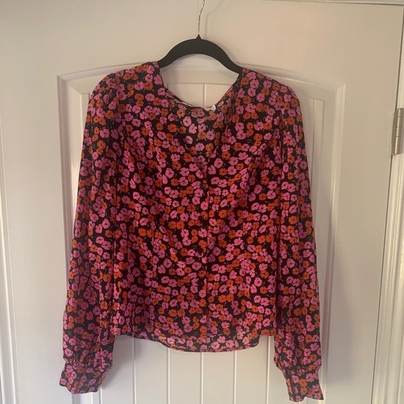 All in Favor Floral Blouse - Picture 2 of 3